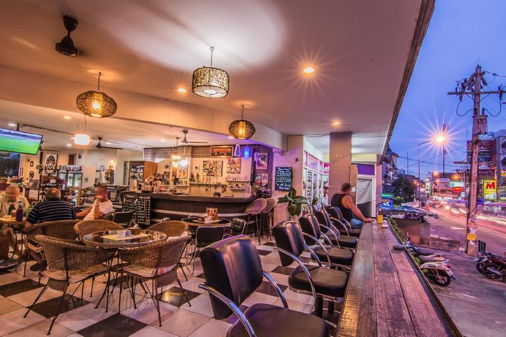 Sutus Court 3 Hotell Pattaya Eksteriør bilde
