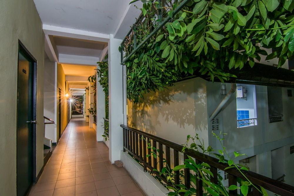 Sutus Court 3 Hotell Pattaya Eksteriør bilde