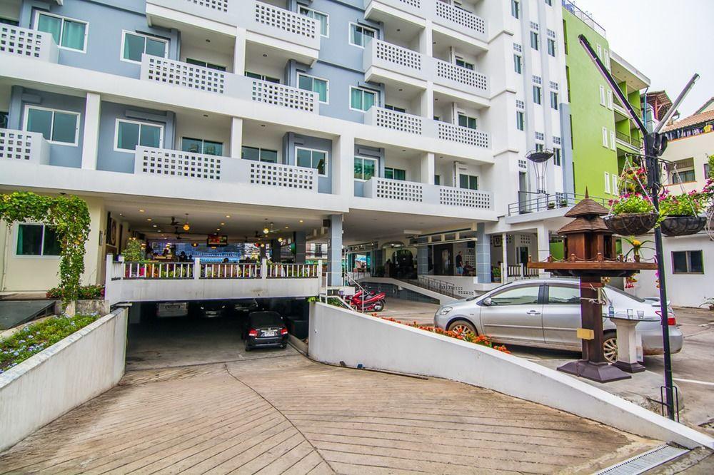 Sutus Court 3 Hotell Pattaya Eksteriør bilde