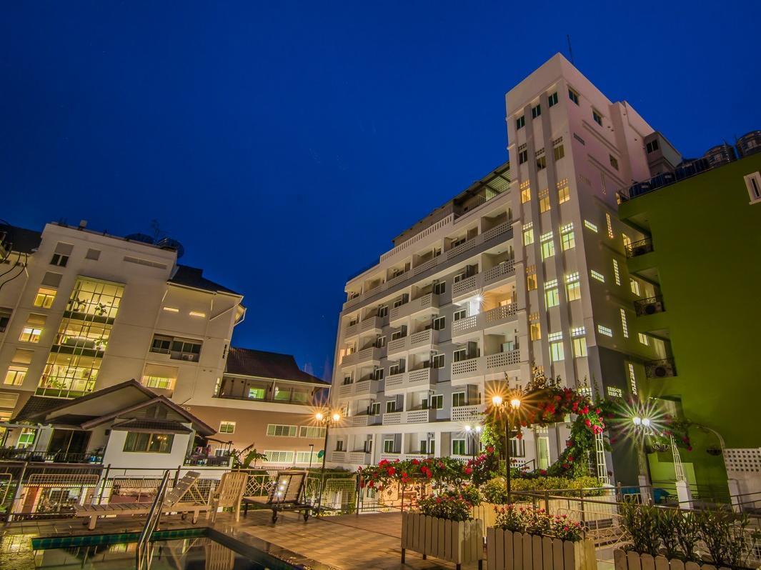Sutus Court 3 Hotell Pattaya Eksteriør bilde