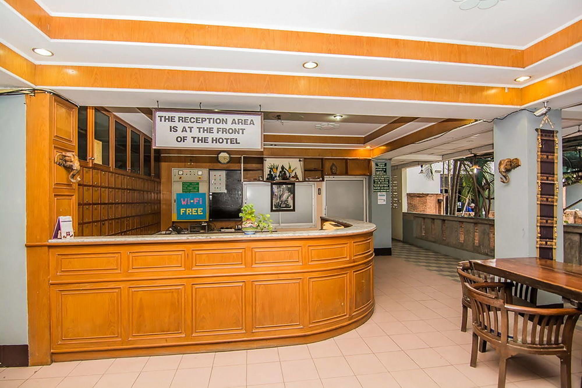 Sutus Court 3 Hotell Pattaya Eksteriør bilde